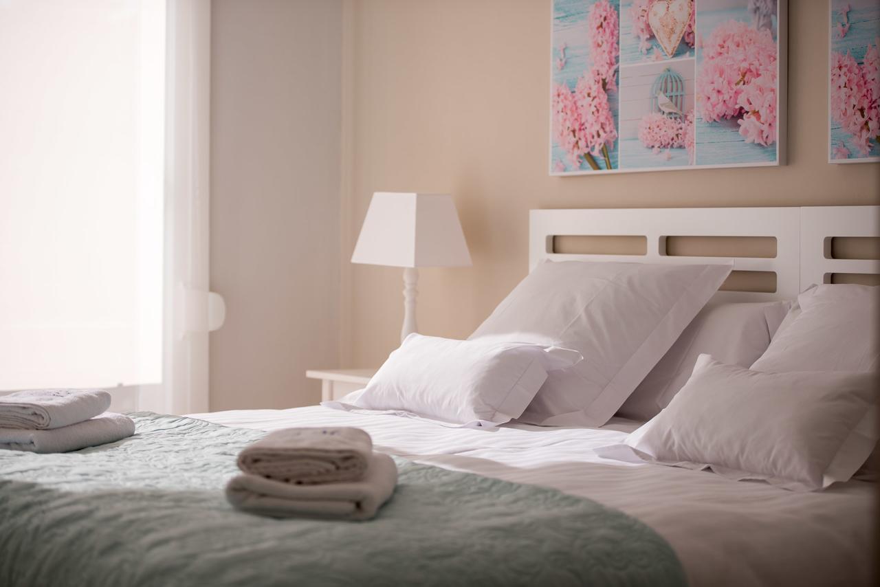 Apartamentos Marta Playa Аликанте Экстерьер фото