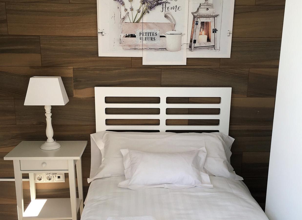 Apartamentos Marta Playa Аликанте Экстерьер фото